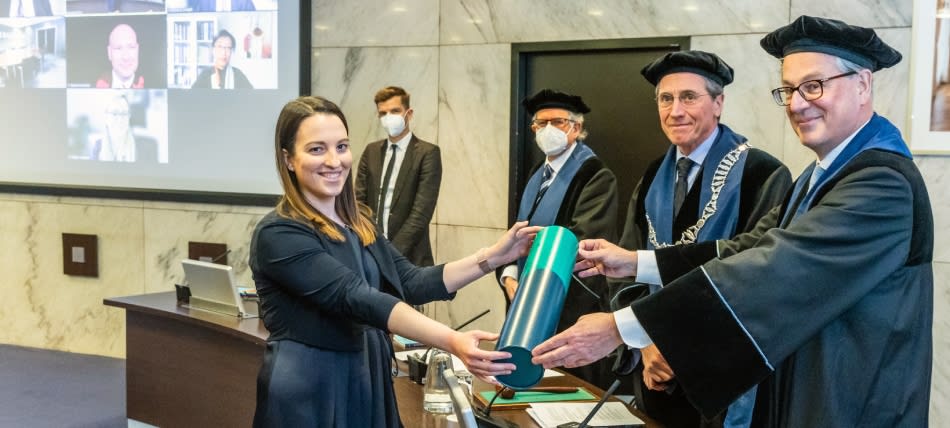 PhD Positions in Business and Management at Erasmus Research Institute of Management (ERIM), Erasmus University Rotterdam (EUR) PhD Positions in Business and Management at Erasmus Research Institute of Management (ERIM), Erasmus University Rotterdam (EUR)