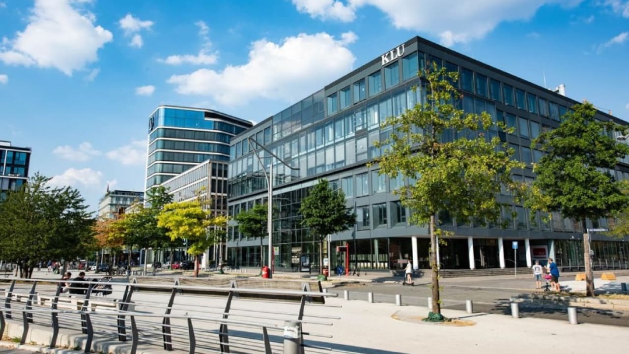 Kuehne Logistics University - KLU | About the University | 5 Masters in English - FindAMasters.com