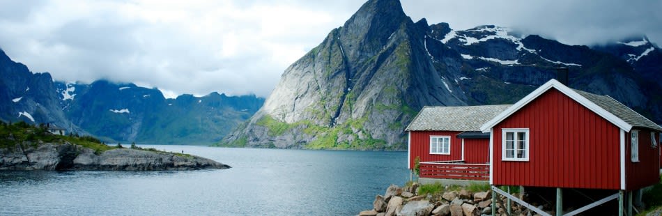 Scenic Norway shack